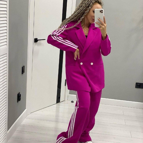 Nice suit from Europe - Picture 1 of 7